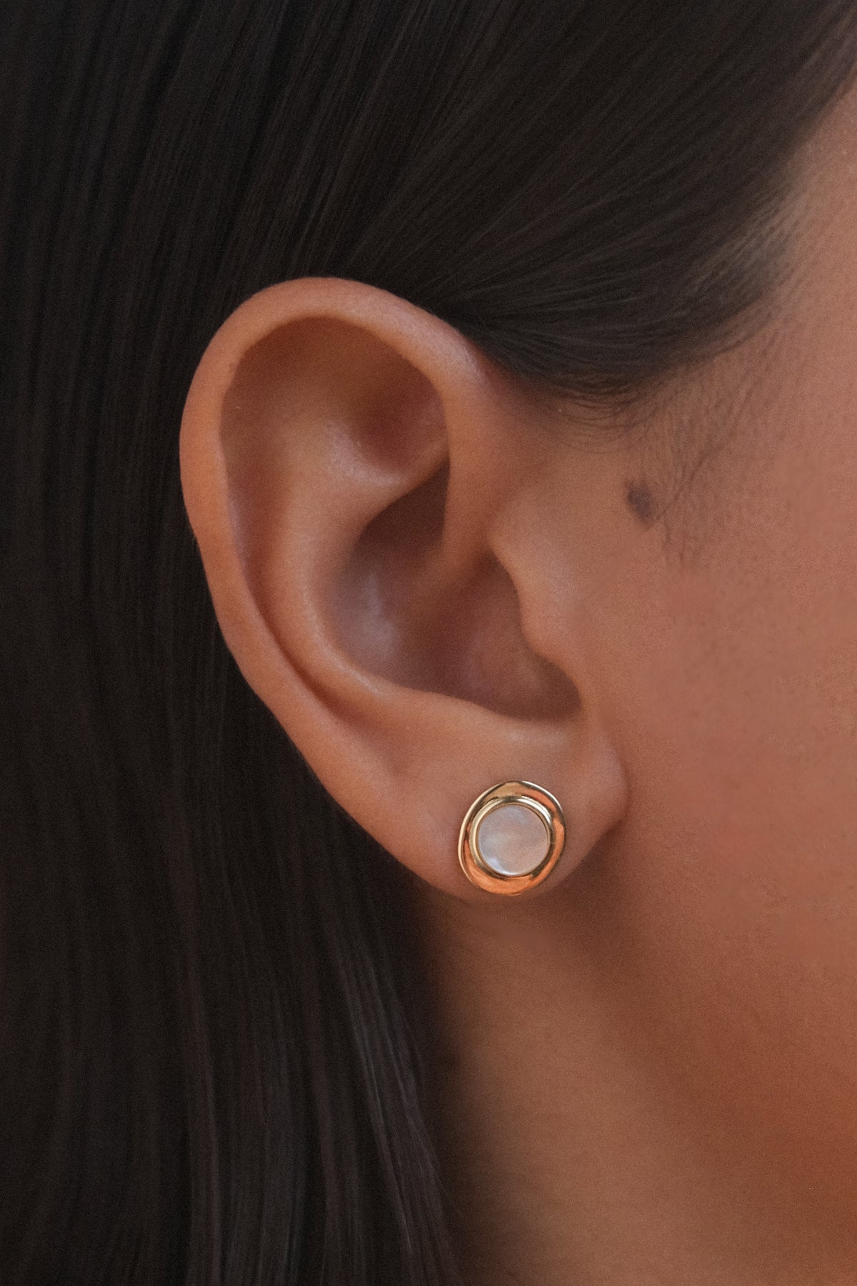 Aura Mother Pearl Earrings
