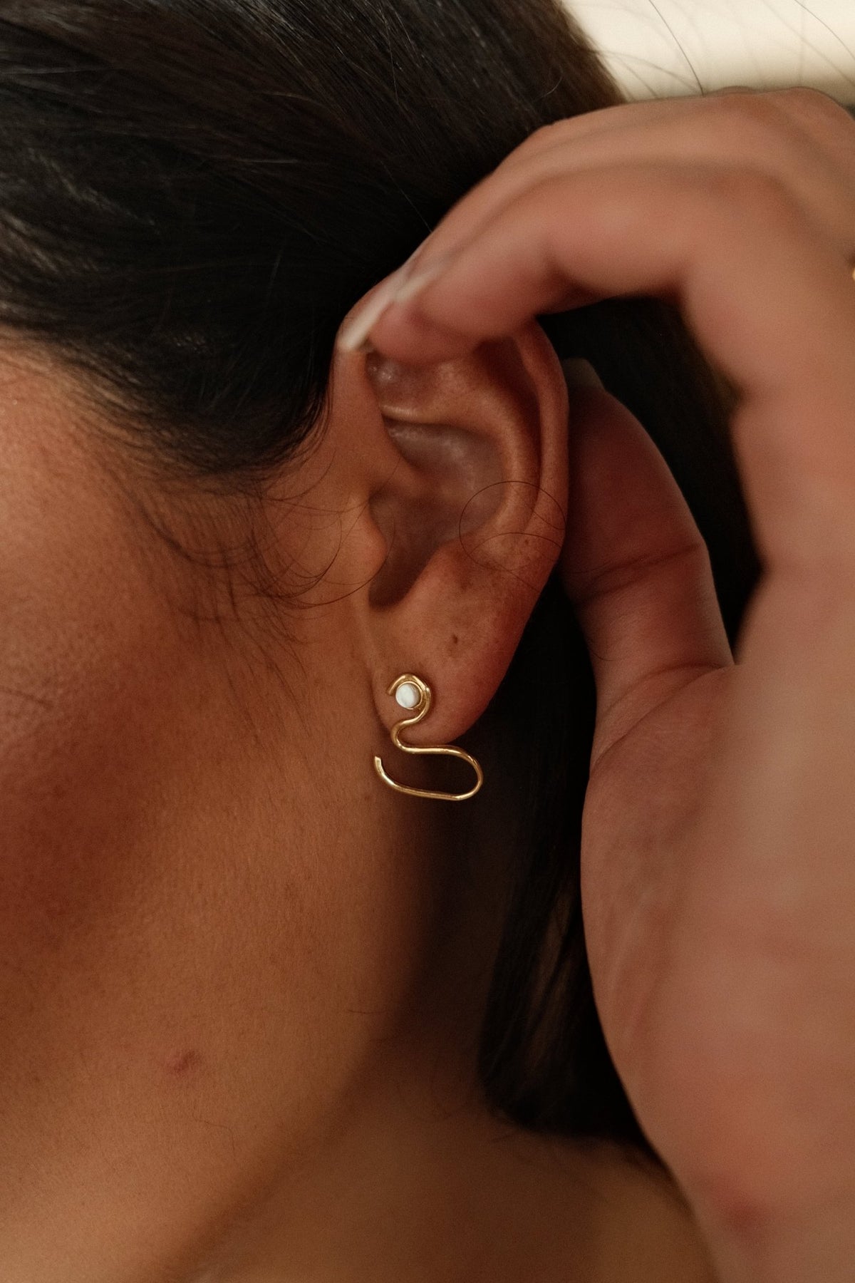 Ida Mother Pearl Earrings - MUNS