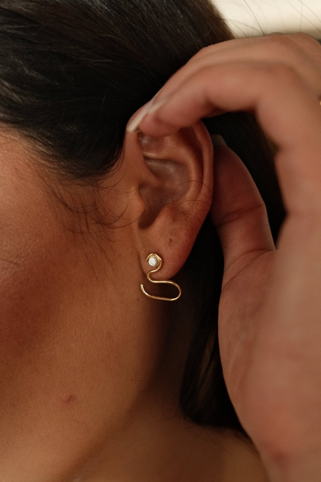 Ida Mother Pearl Earrings - MUNS