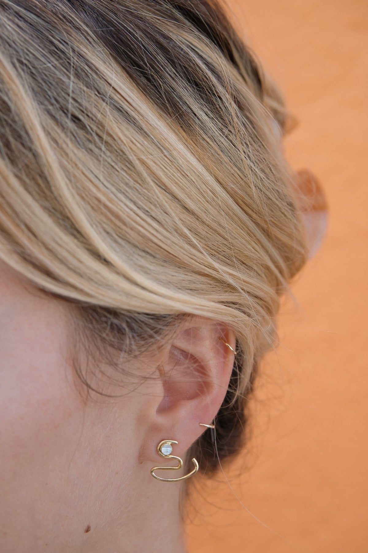 Ida Mother Pearl Earrings - MUNS