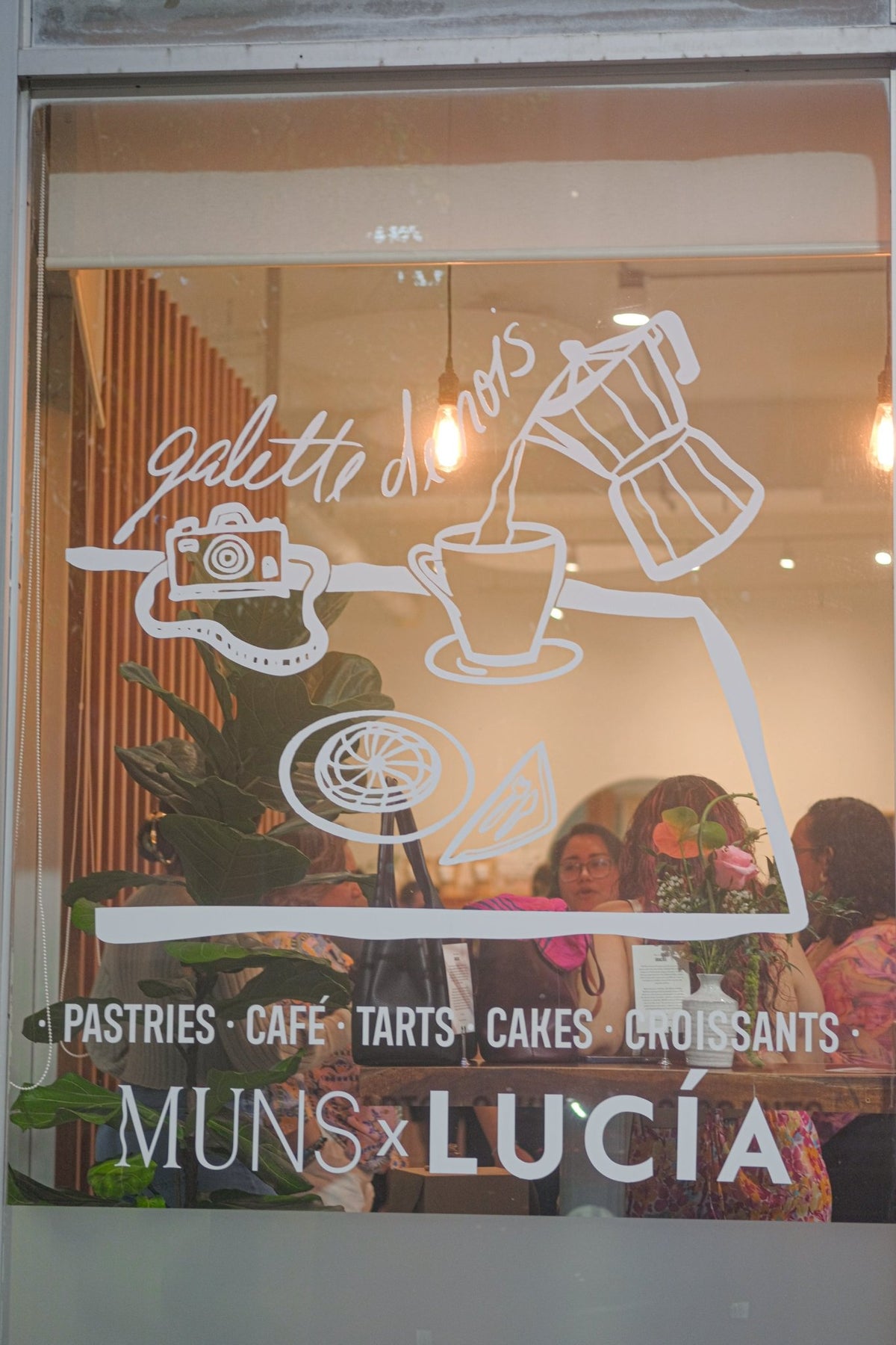 MUNS x Lucia: Galette de Rois Necklace - MUNS