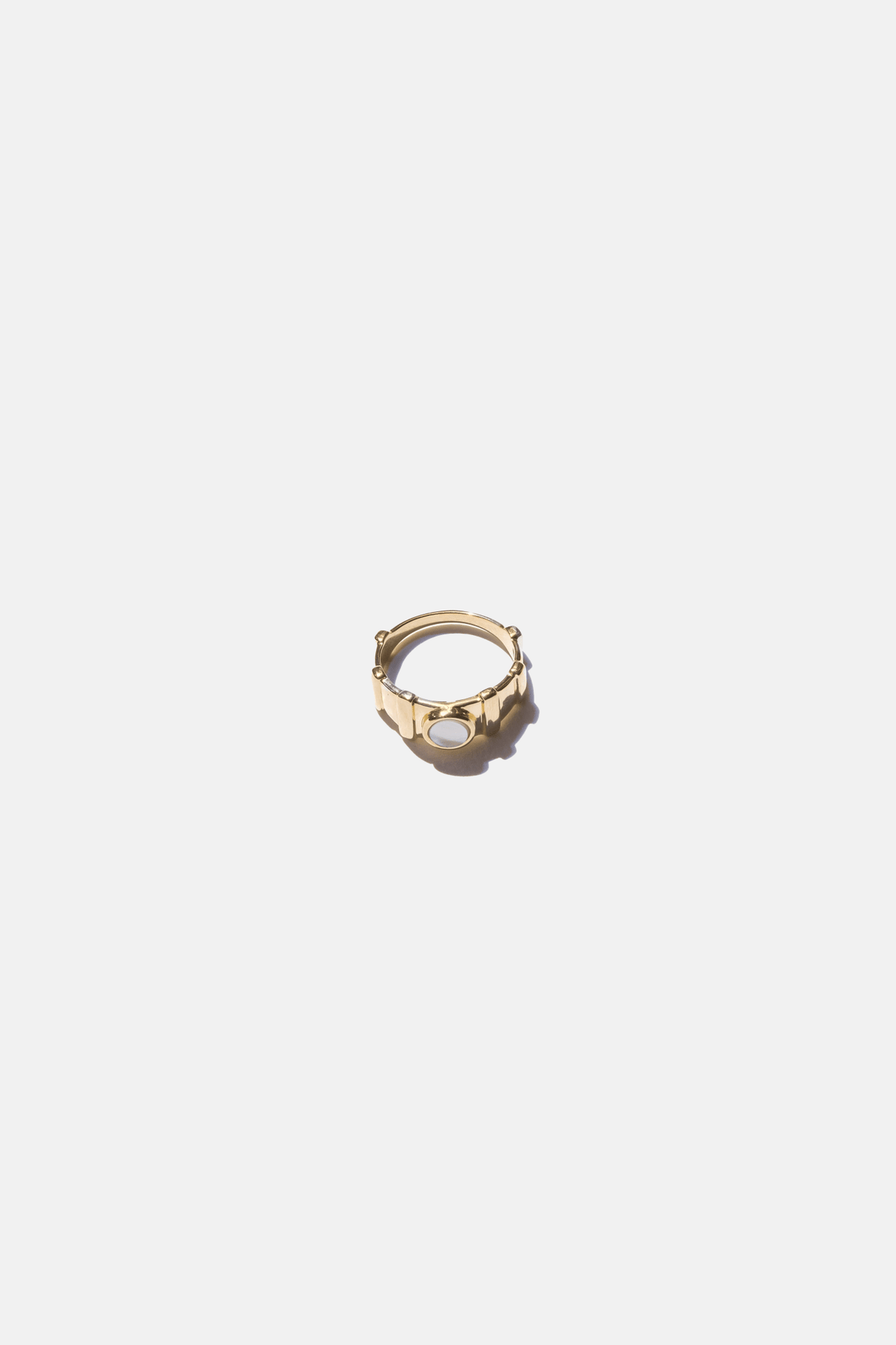 Recuerdo Mother Pearl Ring - MUNS
